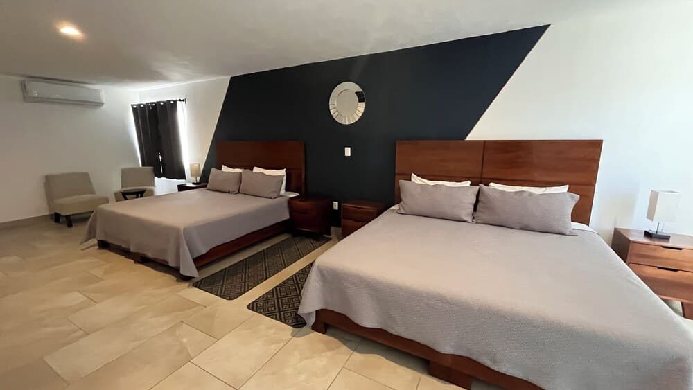 Pedernal Hotel - photo 4